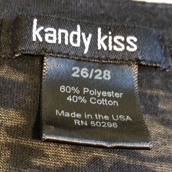 Kandy Kiss 💋 Plus Size Burnout Top with Cross - Picture 2 of 8